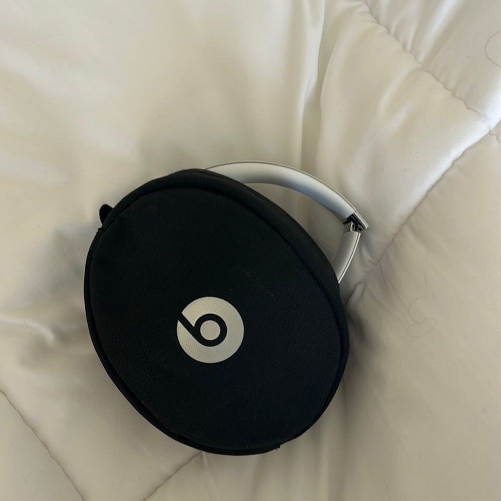 Beats Solos